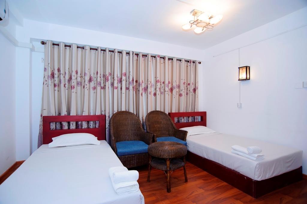 Agga Youth Hotel Yangon Exterior foto