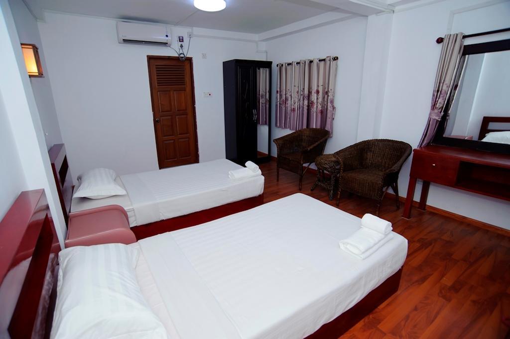 Agga Youth Hotel Yangon Zimmer foto