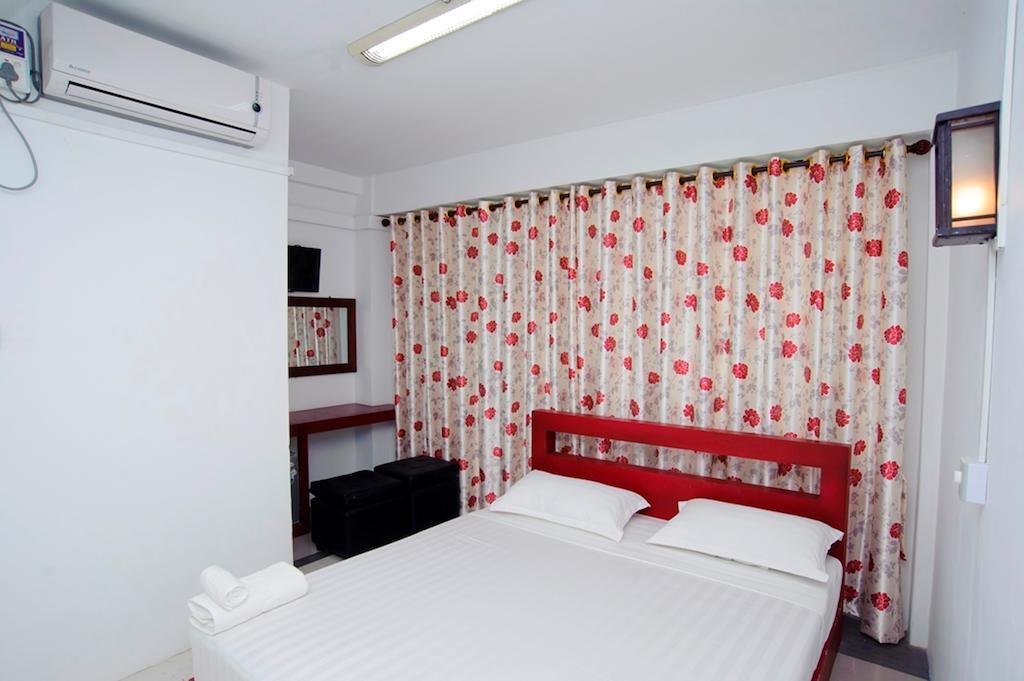 Agga Youth Hotel Yangon Exterior foto