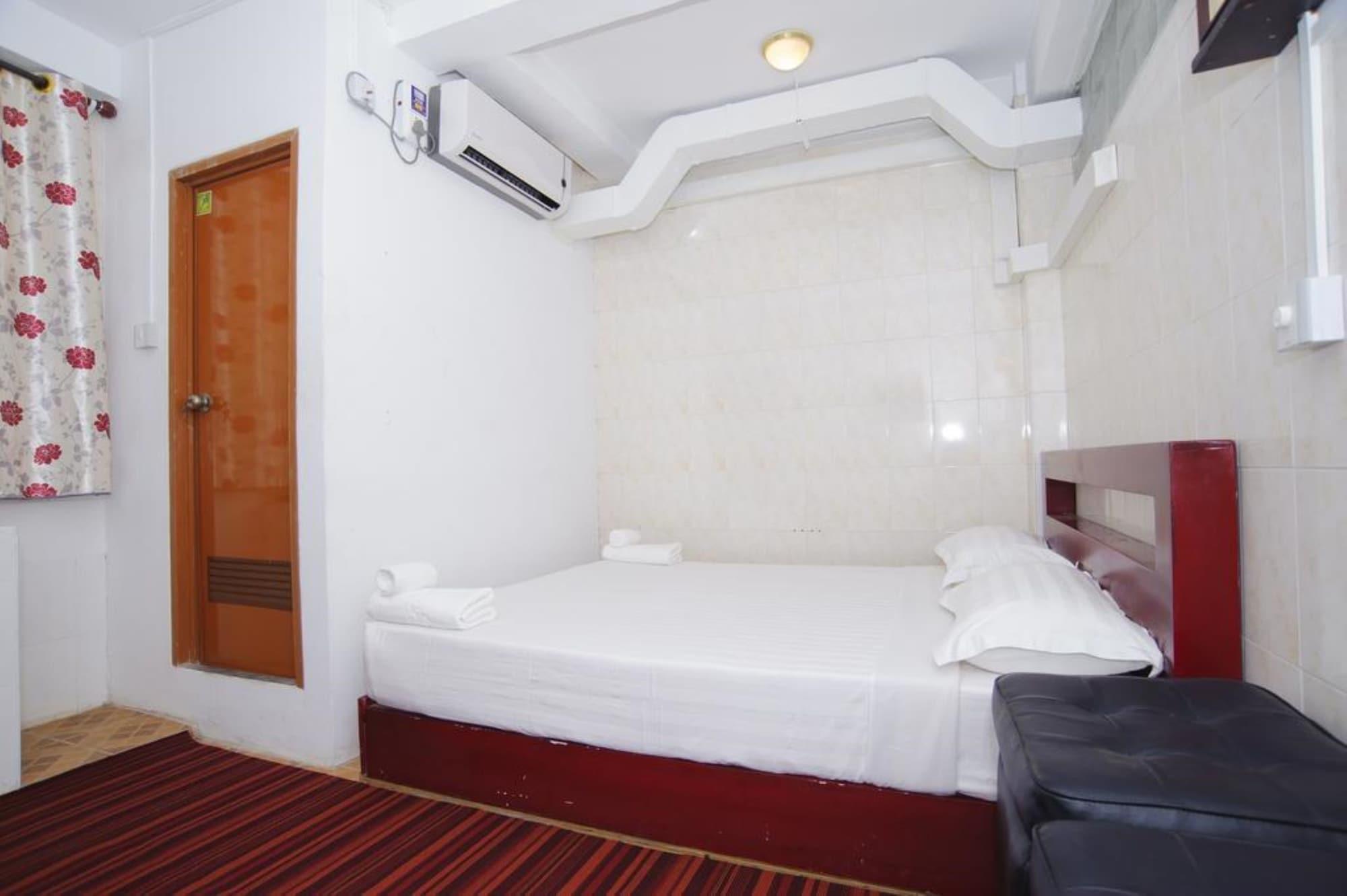 Agga Youth Hotel Yangon Exterior foto