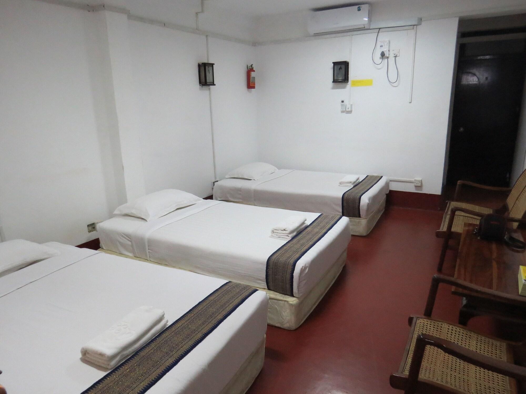 Agga Youth Hotel Yangon Exterior foto