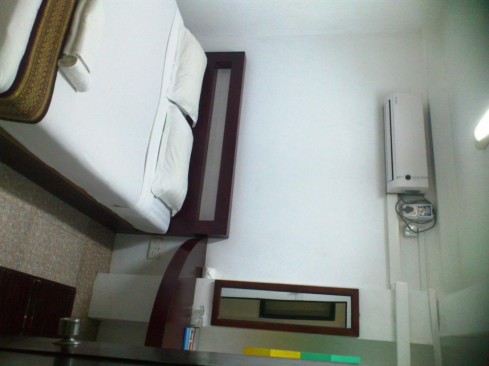 Agga Youth Hotel Yangon Exterior foto
