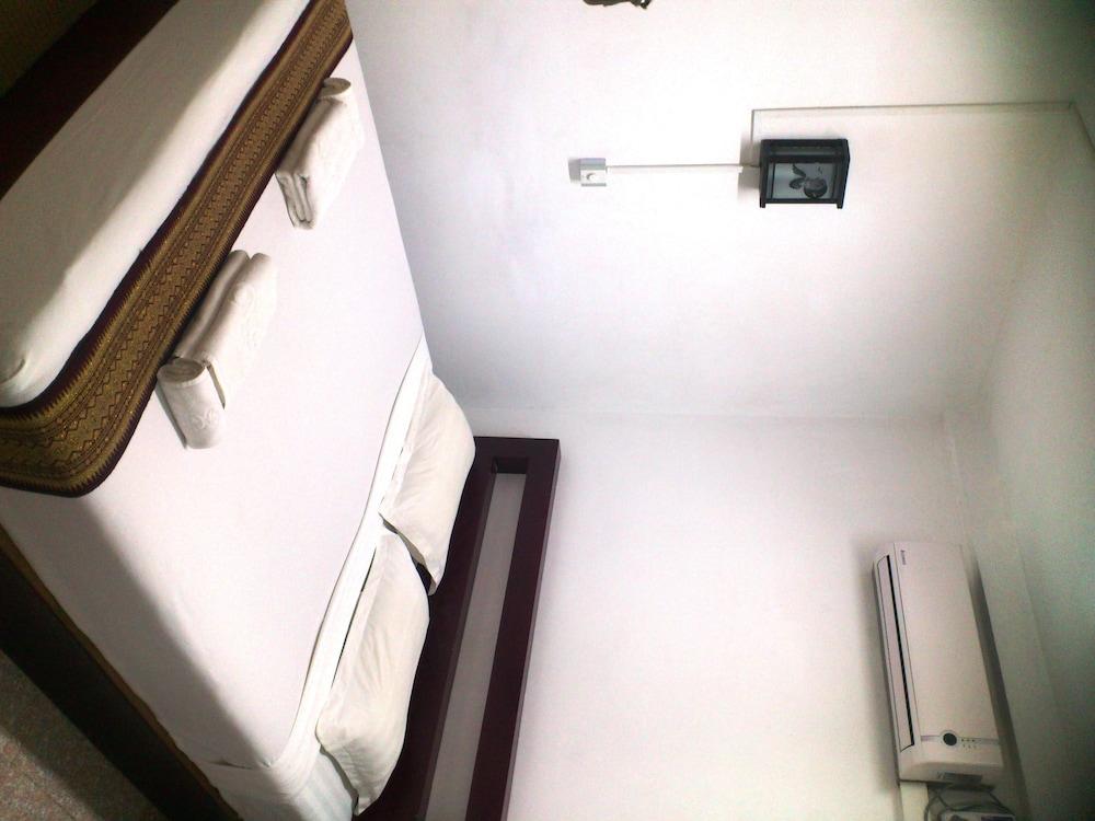 Agga Youth Hotel Yangon Exterior foto