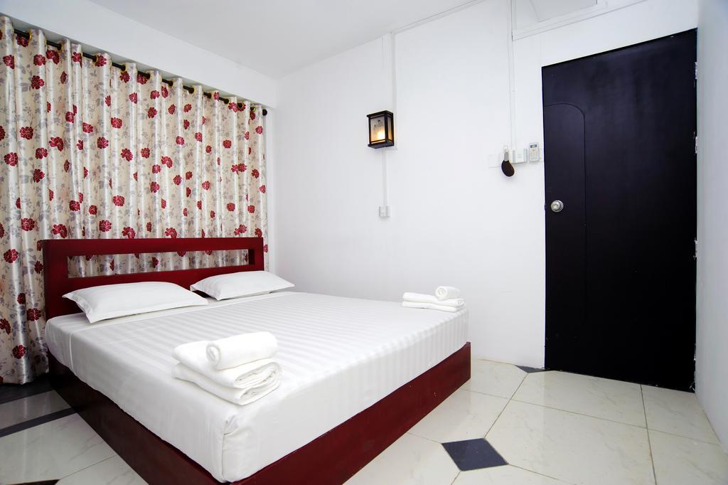 Agga Youth Hotel Yangon Exterior foto